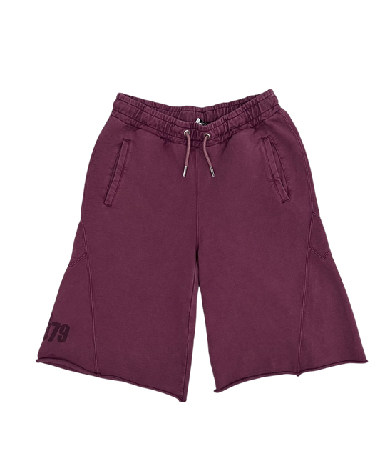 079 CREATES - 3/4 SWEAT SHORTS BORDEAUX