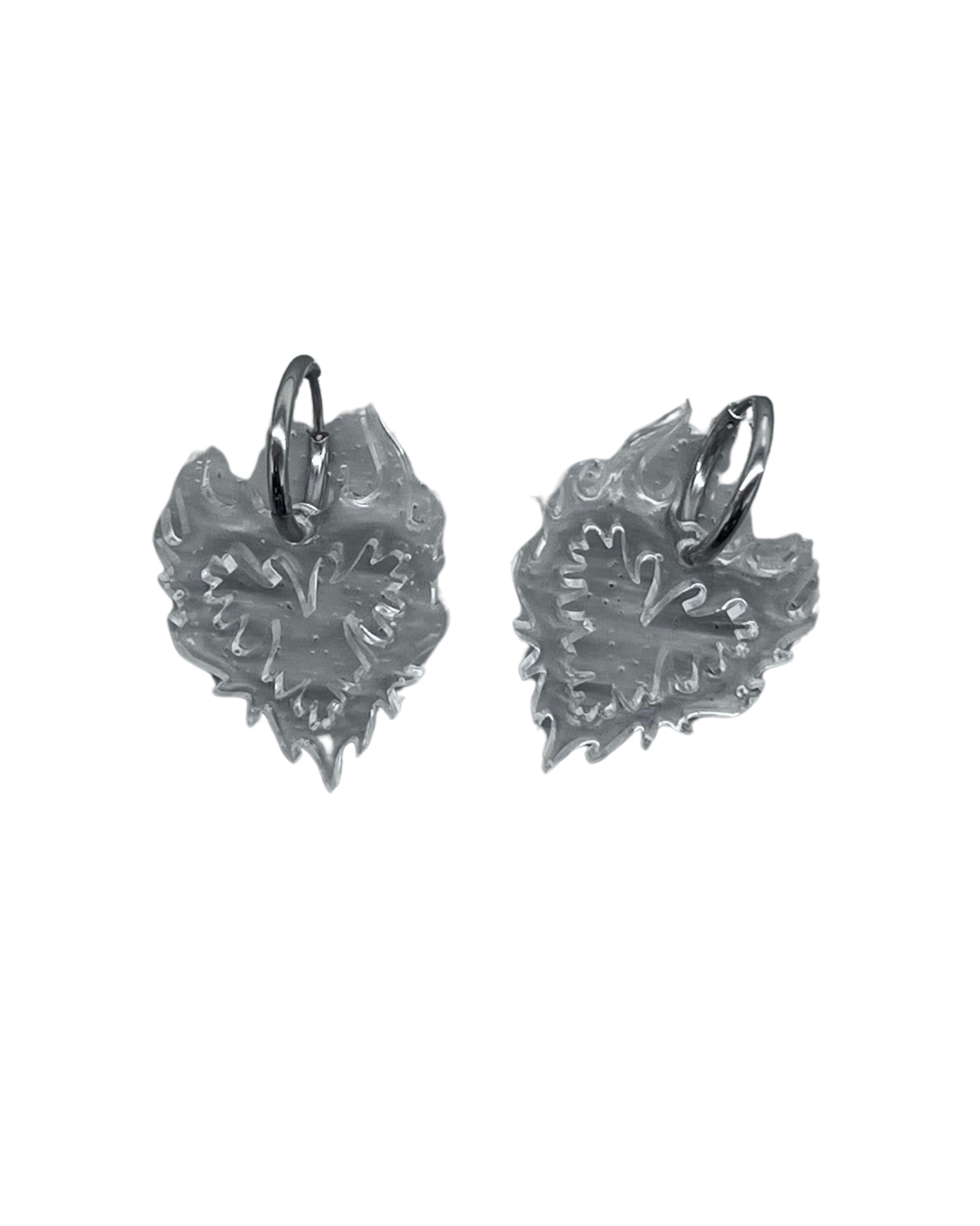 PERLES RARES - BOUCLES D'OREILLES COEURS BLANCHES RESINES