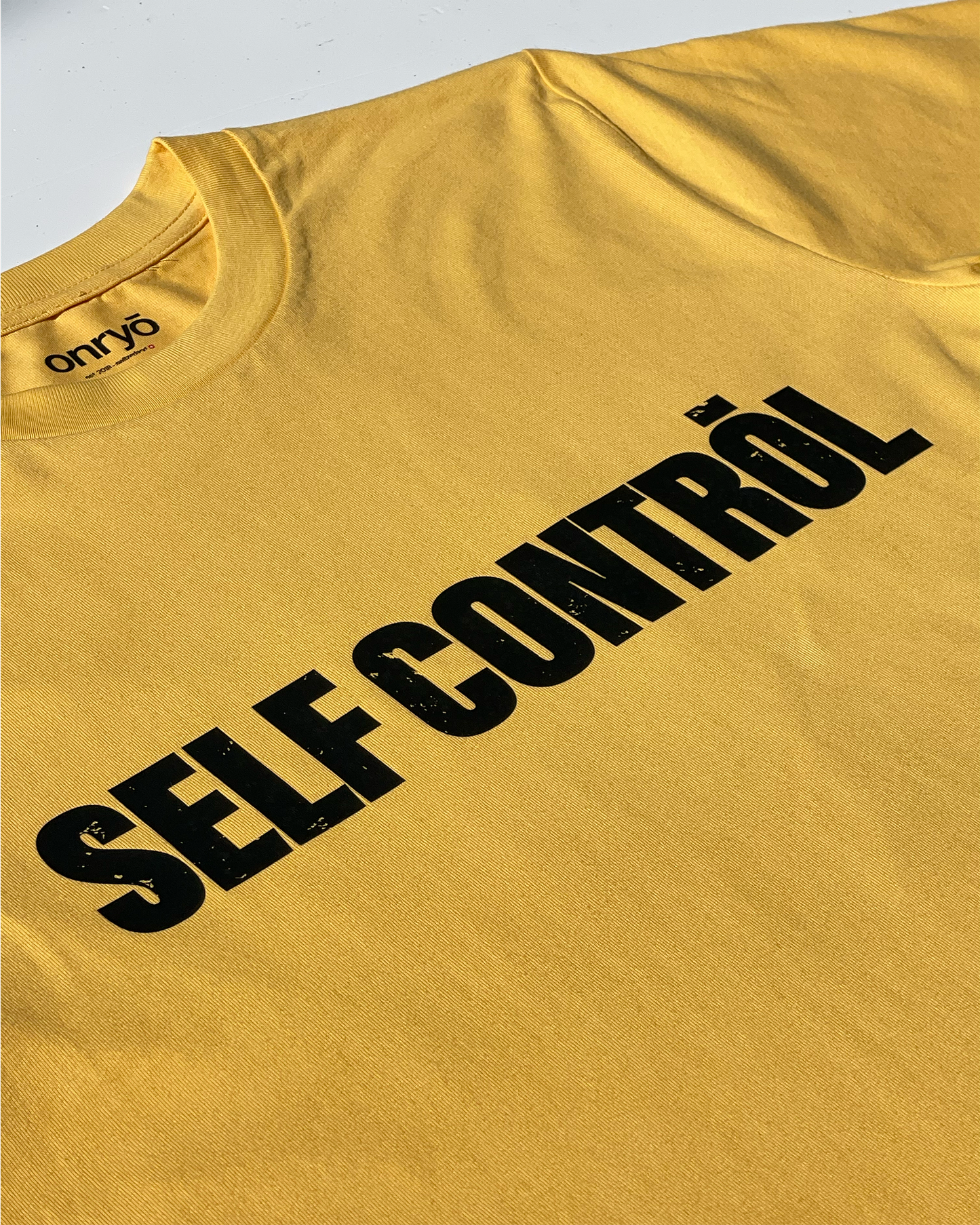 SELF CONTRŌL - T-SHIRT