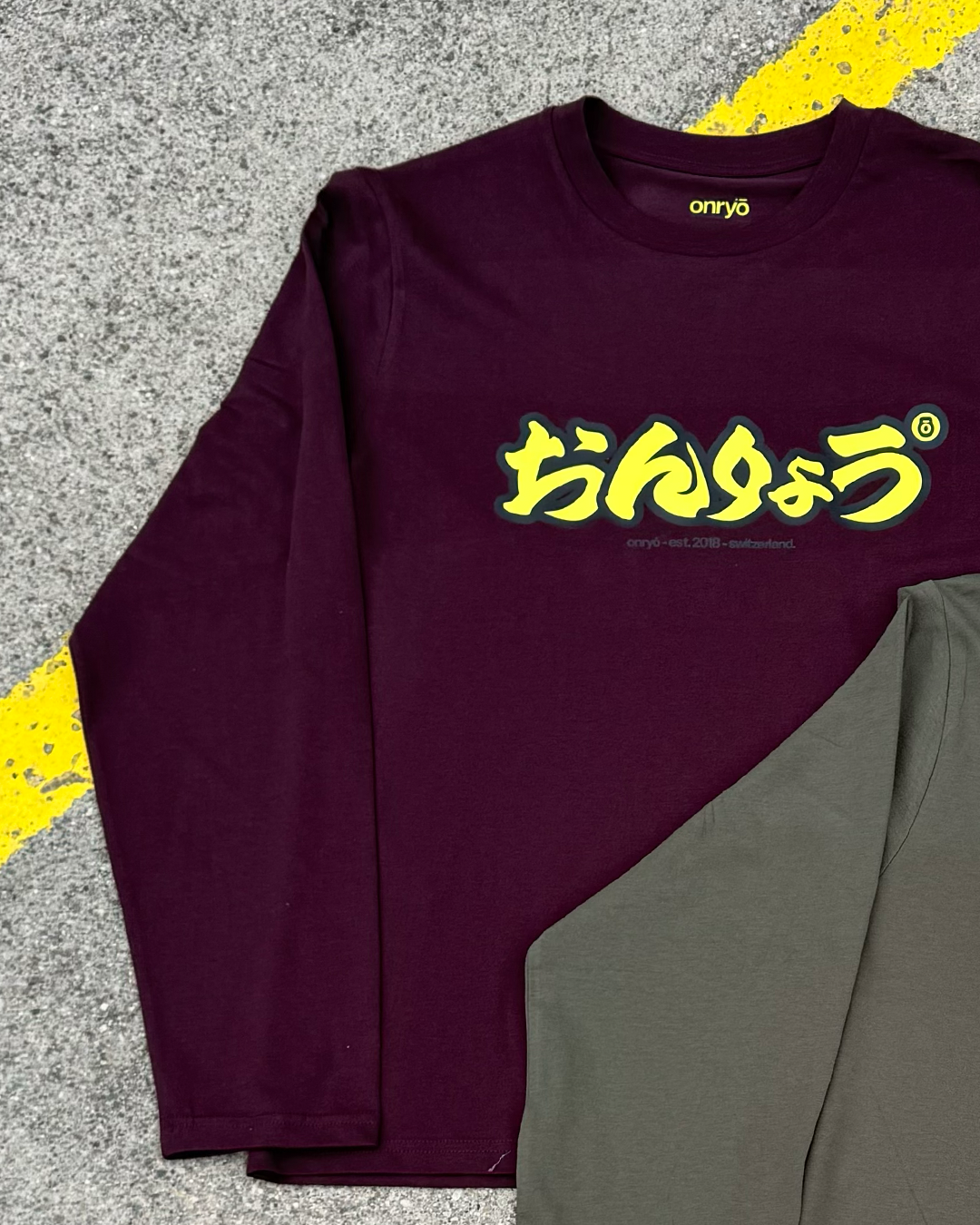 HIRAGANA LONGSLEEVE - RED BROWN