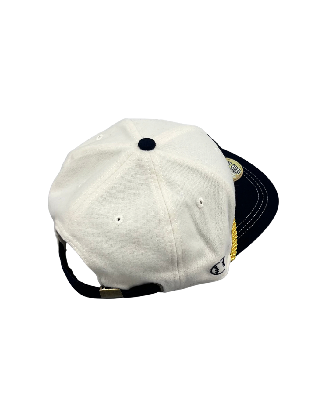3ÈME CHAMBRE - CASQUETTE PRÉCIEUX